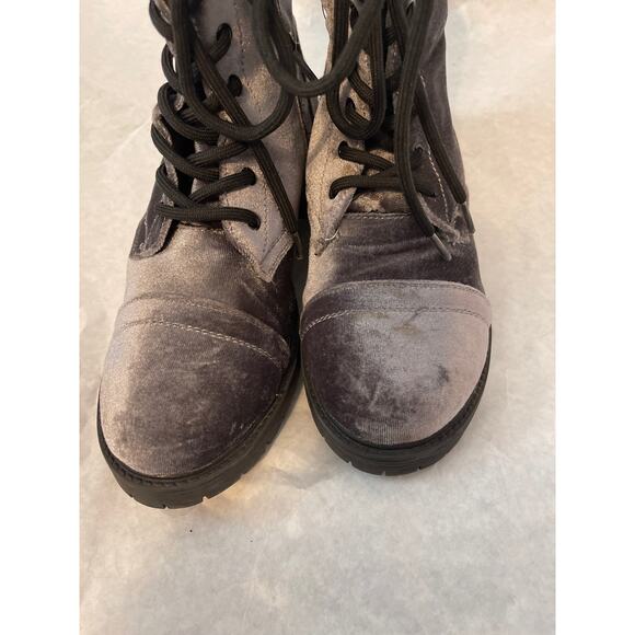 Madden Girl Velvet Gray Combat Boot Size Zip Lace Up Size 9.5 Prex RREXO1J1 - Picture 3 of 6